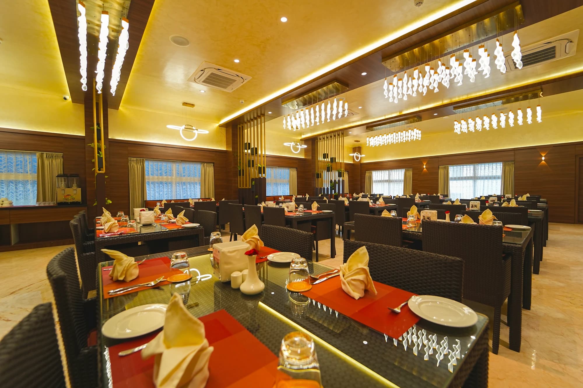 Cinnamon Restaurant perspective 3