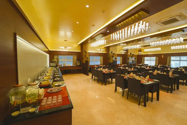 Highland Hotel impression by Nikhil Pradhan